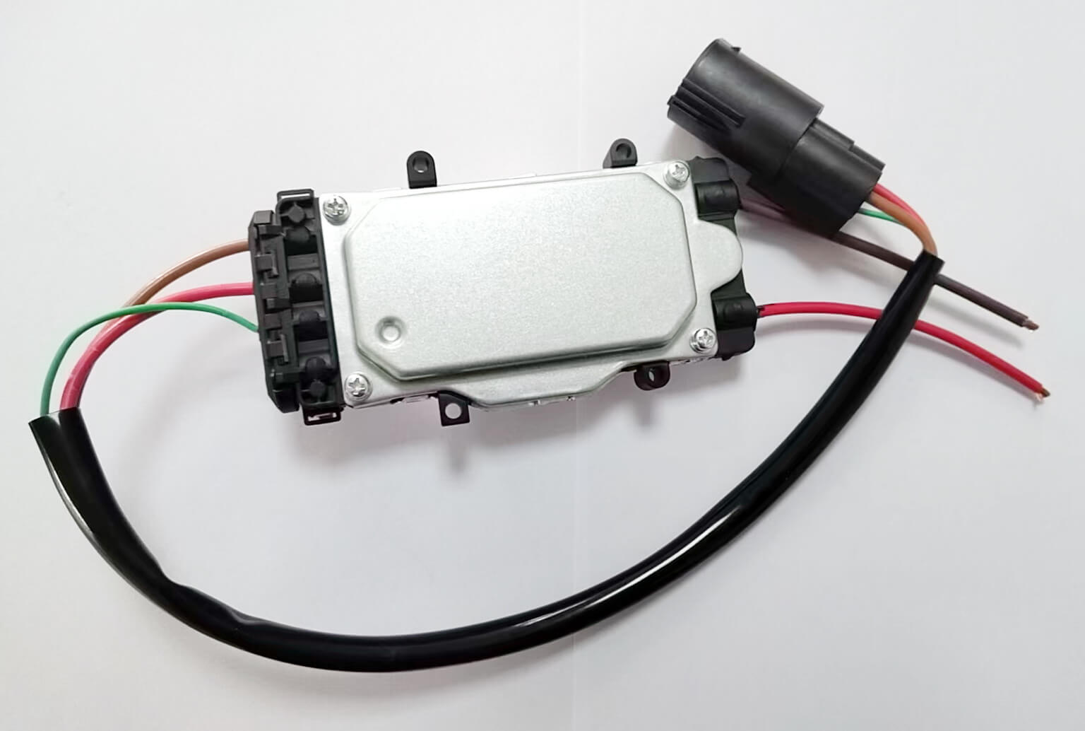 Ventil&aacute;torvez&eacute;rlő egys&eacute;g 1137328365; Ford/ Volvo C30 V50 S40 1,6L-2,4L; Multi-fit modell nagykereskedelmi.