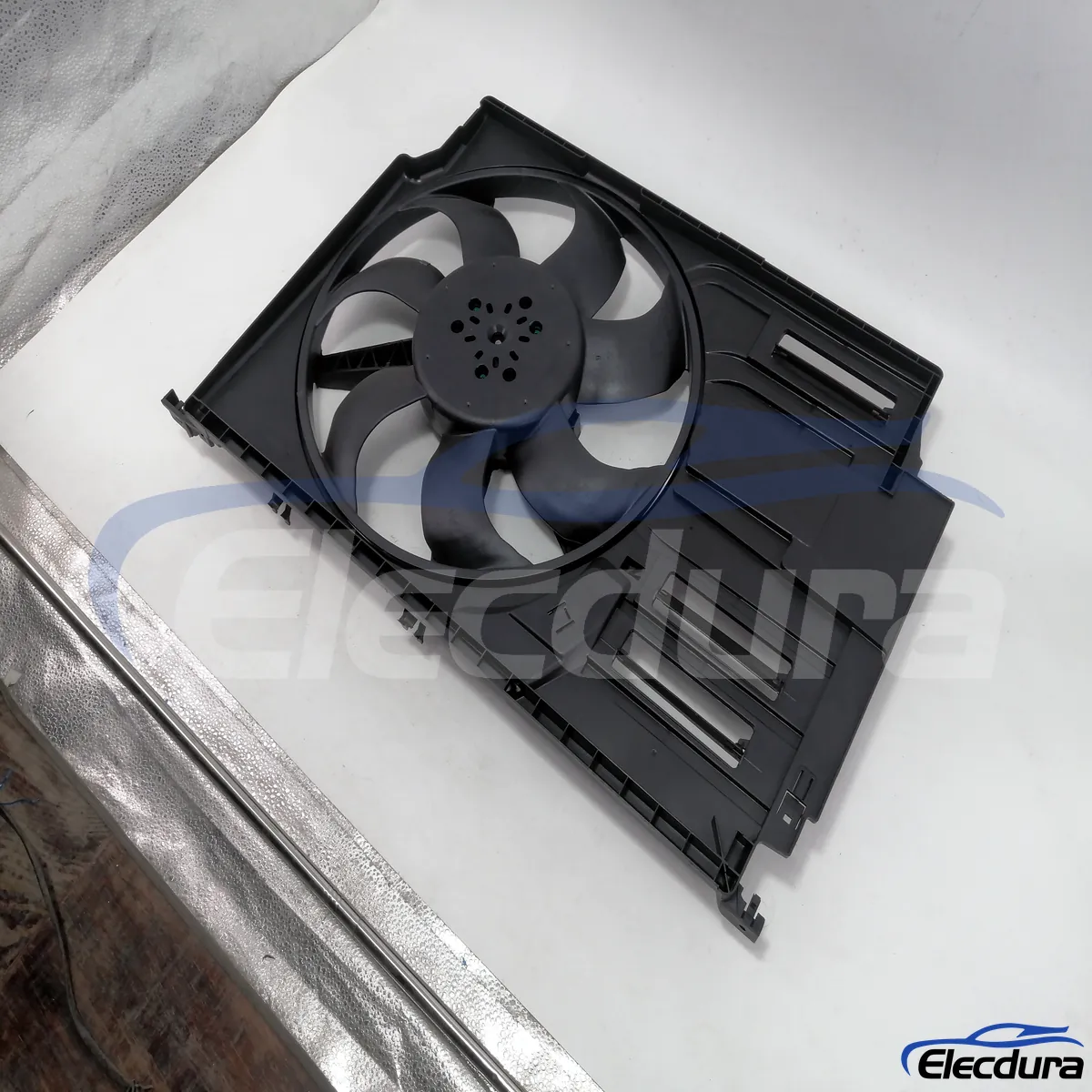 Gruppo ventola di raffreddamento BMW F39 17427617609 per fornitura distributore