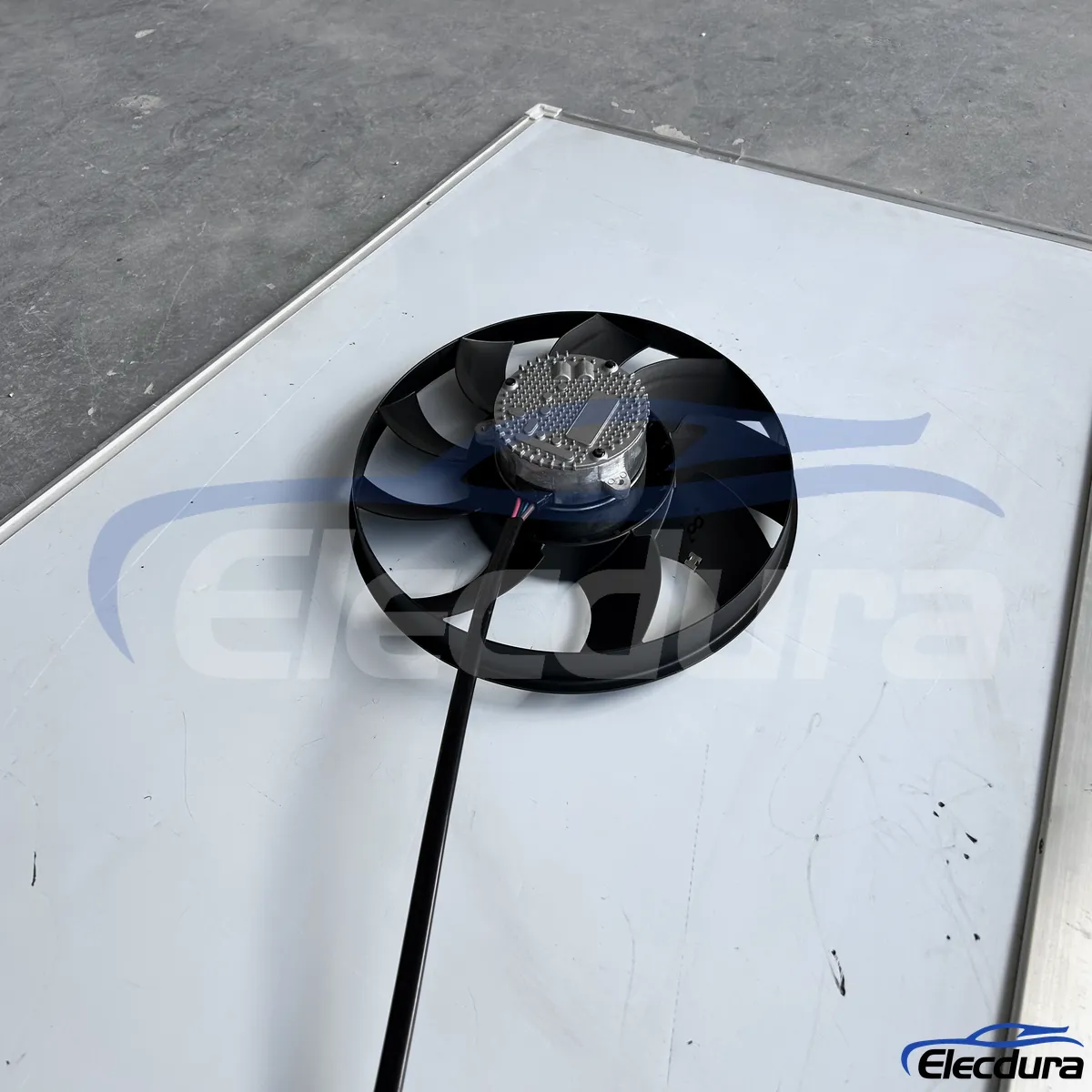 Aftermarket motor ventil&aacute;toru chlazen&iacute; motoru 8W0959455A pro dovozce a velkoobchody