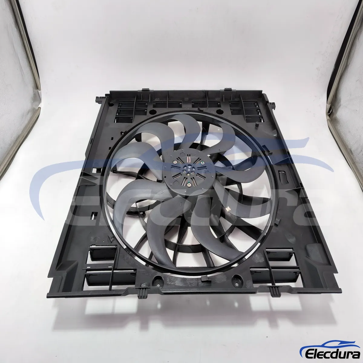 Remplacement d'origine du ventilateur de refroidissement du radiateur sans balais BMW 17428655760 fourniture de pi&egrave;ces en vrac