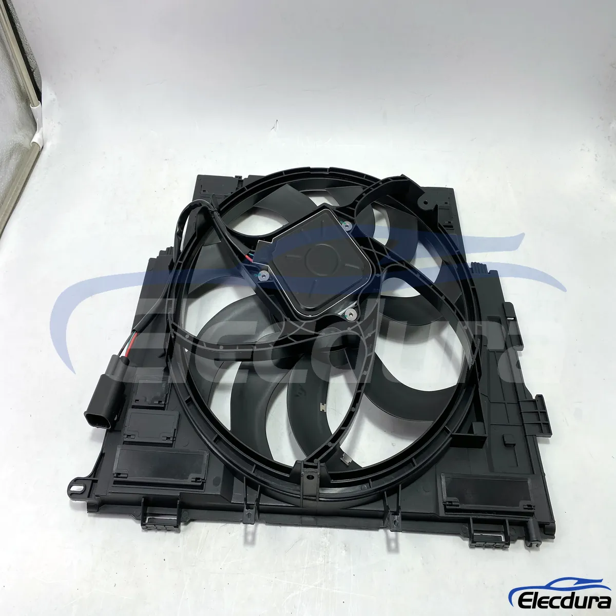 Gruppo ventola di raffreddamento del radiatore senza spazzole BMW Sostituzione OE 17418642161 fornitura di parti sfuse