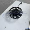 Substitui&ccedil;&atilde;o do ventilador de refrigera&ccedil;&atilde;o do radiador 4H0959455AG para oficinas Audi
