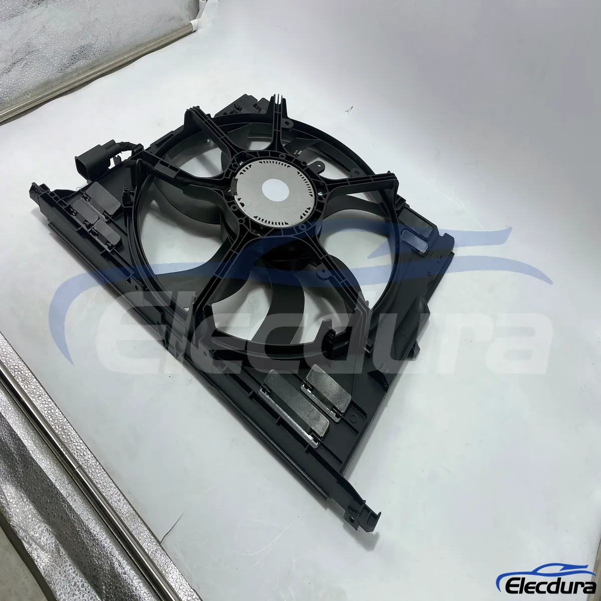 BMW ブラシレス ラジエーター冷却ファン アセンブリ OE 交換17427589028バルク部品供給