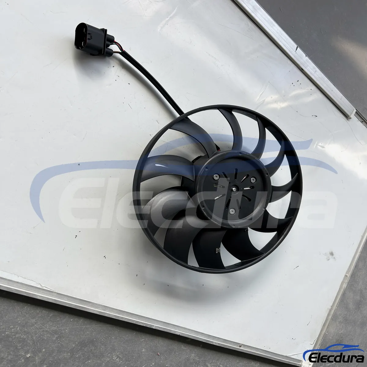 Audi Engine Ventilateur de refroidissement Moteur OE remplacement 4H0959455 AC fourniture de pi&egrave;ces en vrac