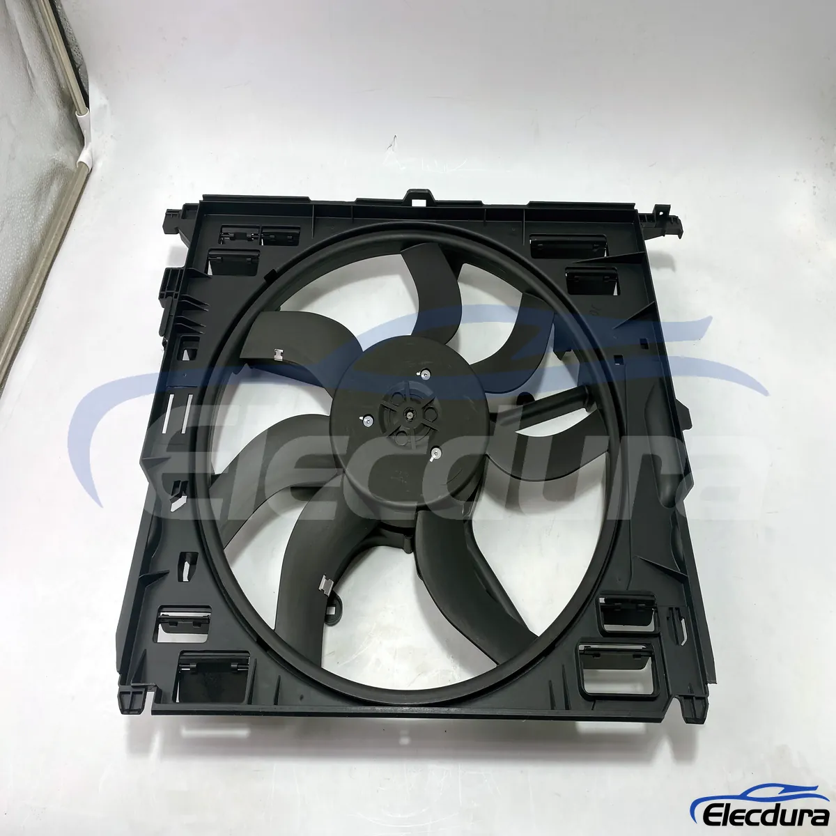 17427589028 BMW 修理店用ラジエーター冷却ファン交換